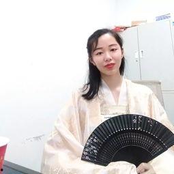 白鹿进娱乐圈是为了吃瓜,只为品尝娱乐圈的“瓜香” 第1张 白鹿进娱乐圈是为了吃瓜,只为品尝娱乐圈的“瓜香” 第1张